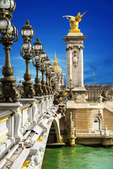 Fototapeta na wymiar Pont Alexandre III Parigi