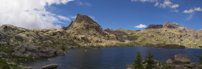 panoramica nella Valle delle meraviglie,in Francia
