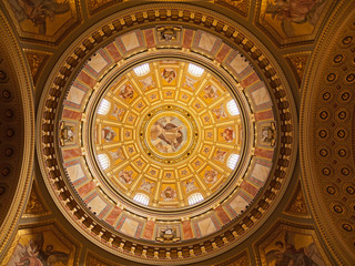 Obraz premium Budapest, dome of the Saint Stephen Basilica