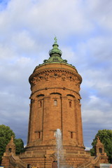 Fototapeta na wymiar Mannheim, Wasserturm