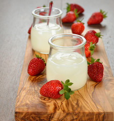Yogurt and strawberries