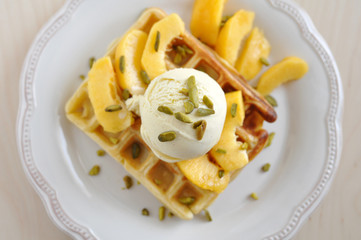 Waffeln mit Eiscreme