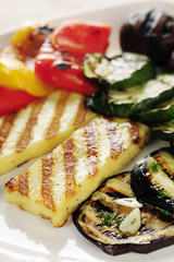 Grilled Halloumi cheese and vegetables