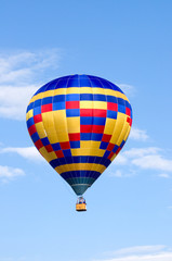 Naklejka premium Heißluftballon