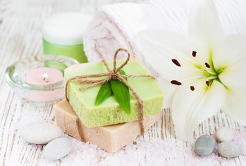 Spa set with lily