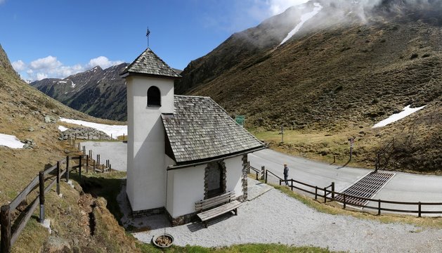 Gipfelkirche am S&ouml;lkpass