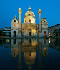 Fototapeta na wymiar Karlskirche in Vienna Austria in the evening