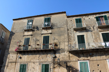 Fototapeta na wymiar Stare domy, Kalabria, południowe Włochy