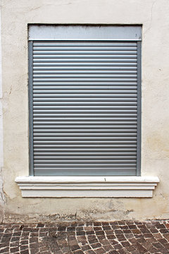 closed window