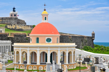 Santa Maria Magdalena cemetery, old San Juan (Puerto Rico) - obrazy, fototapety, plakaty