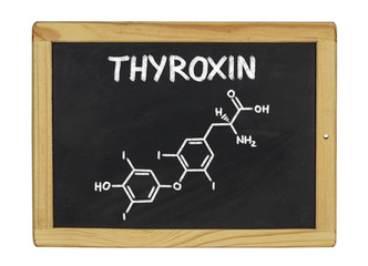 chemische Strukturformel von Thyroxin auf einer Schiefertafel