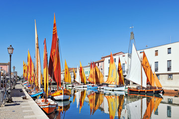 Boats of the Maritime Museum along the canal port in Cesenatico - 55285265
