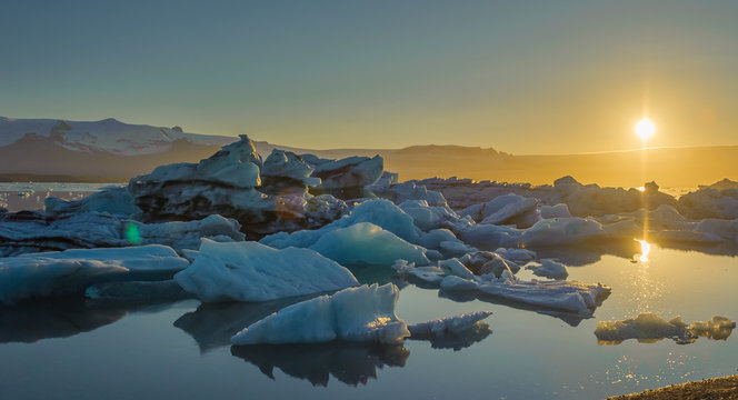 Floating icebergs in Jokulsarlon Glacier Lagoon, Iceland © javarman