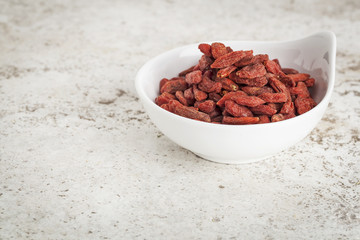 goji berries in bowl