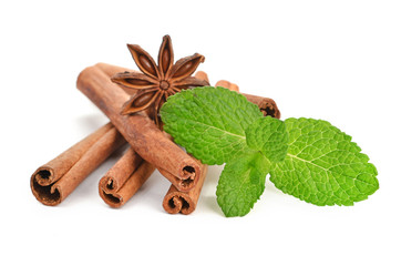 Sticks of cinnamon with mint and anise