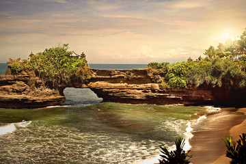 TANAH LOT, INDONESIA