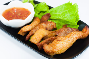 Fried Pork with Leaf Lettuce and Chili Sauce