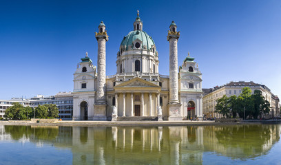Fototapeta na wymiar Karlskirche, Vienna