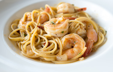 Spaghetti with shrimp