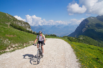 Mann, Mountainbike, Fahrrad, Monte Altissimo, Gardasee