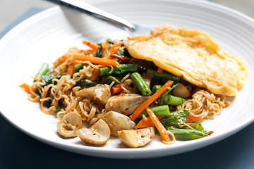 Noodles with mushrooms