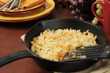 Hash brownsin a cast iron skillet