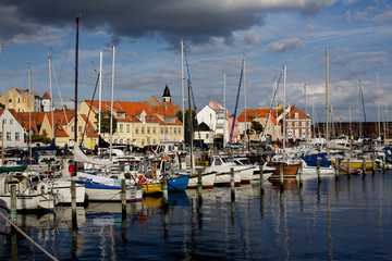 Fototapeta na wymiar Faaborg DK - Harbour