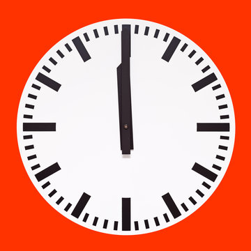 Uhr. Uhrgenau. Genau 12