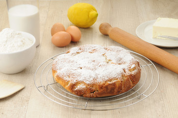 Torta di fichi con zucchero a velo