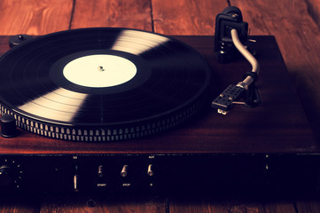 Old phonograph and gramophone records, retouching Vintage