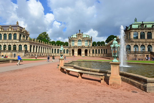 Dresdner Zwinger - barocke Geb&auml;ude