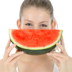 Teenager mit Wassermelone