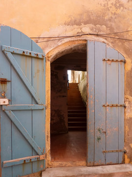 puertas abiertas en isla goree