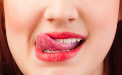 Naklejka premium Beautiful woman red lips close up