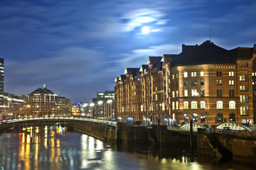 Fototapeta premium Speicherstadt at night in Hamburg