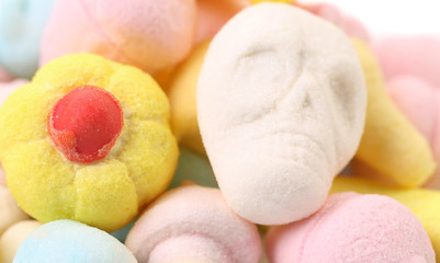 Obraz na płótnie Canvas Background of different colorful marshmallow.