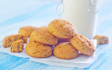 cookies and milk