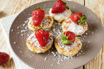 Summer dessert - cheesecake pancakes with strawberries