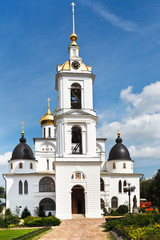 Fototapeta na wymiar Dormition Cathedral of Kremlin in Dmitrov, Russia