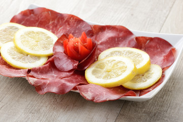 Piatto di bresaola
