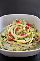 Zucchini Walnuss Pasta