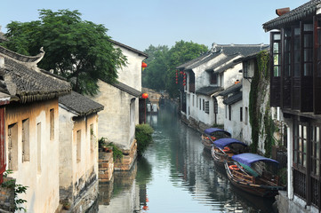 Naklejka premium Miasto wodne w pobliżu Suzhou, Chiny (Zhouzhuang)
