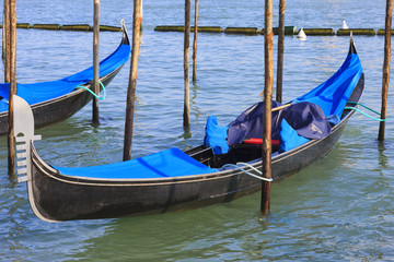 Fototapeta na wymiar gondole w Wenecji