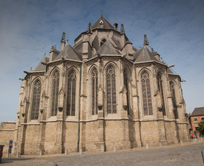 Fototapeta na wymiar st wadrau church mons belgium