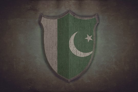 Shield with Pakistan flag.