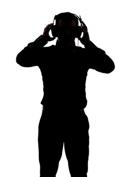 recommend clip art: Man listening to music with headphones