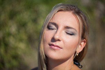 Naklejka premium Portrait of a beautiful yong woman
