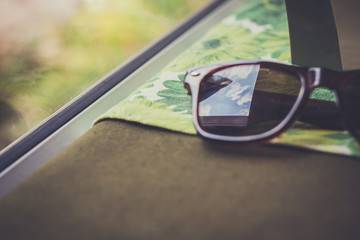 Sunglasses reflection