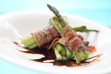 bacon warpped asparagus