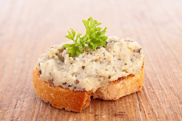 bread with tapenade